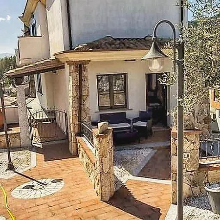 Is Callelleddus Bed & Breakfast